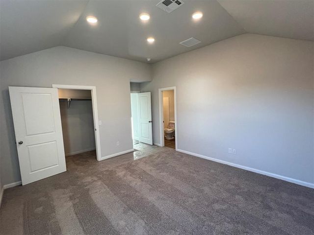 940 S Bear Lane, Mustang, OK 73064