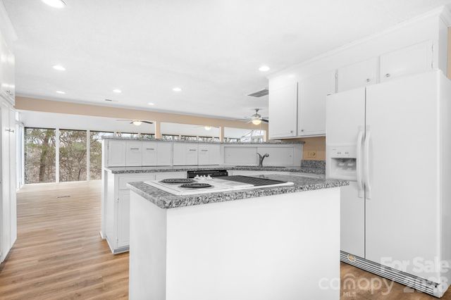 1126 Hanford Place NW, Concord, NC 28027