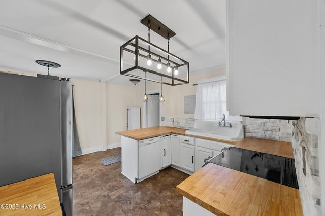 315 Bordeaux Street, Jacksonville, NC 28540