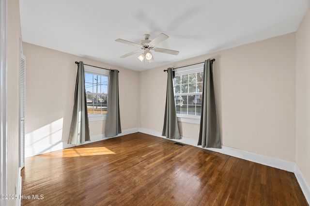 315 Bordeaux Street, Jacksonville, NC 28540