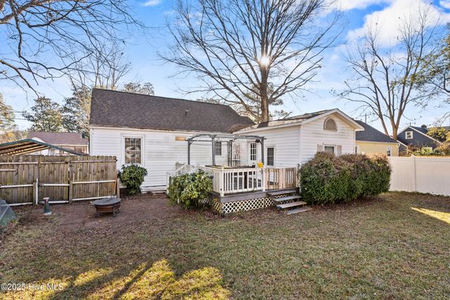 315 Bordeaux Street, Jacksonville, NC 28540