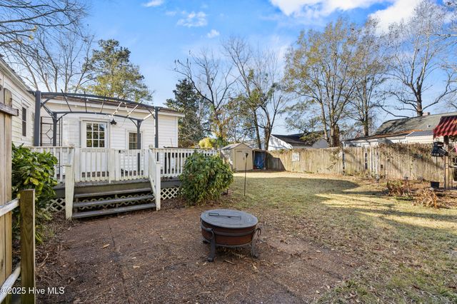 315 Bordeaux Street, Jacksonville, NC 28540