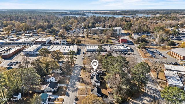 315 Bordeaux Street, Jacksonville, NC 28540