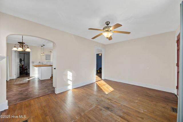 315 Bordeaux Street, Jacksonville, NC 28540