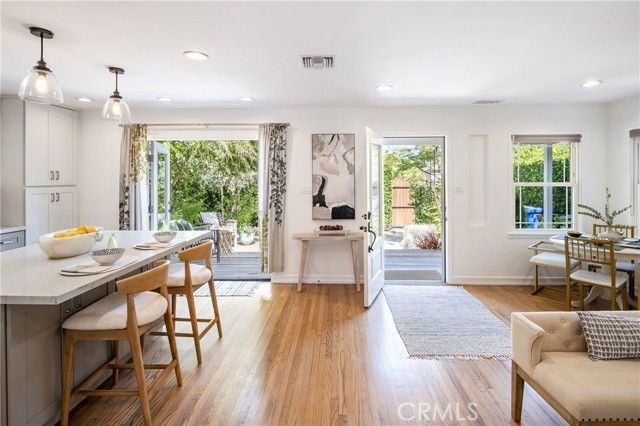 2317 Walgrove, Los Angeles, CA 90066