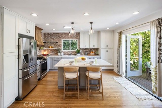 2317 Walgrove, Los Angeles, CA 90066