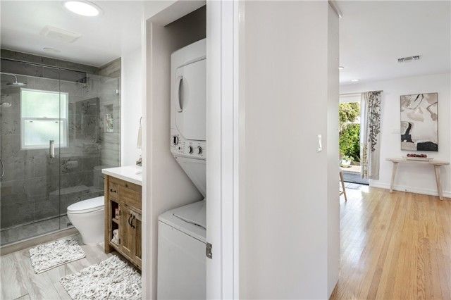 2317 Walgrove, Los Angeles, CA 90066