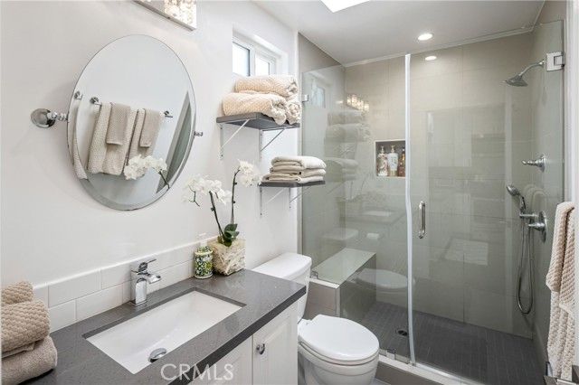 2317 Walgrove, Los Angeles, CA 90066