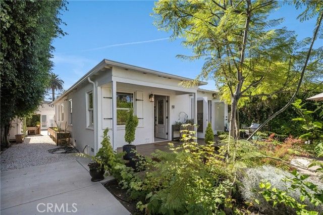 2317 Walgrove, Los Angeles, CA 90066