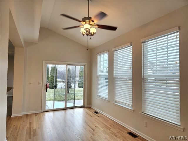 5871 Pinehurst Court, Hamburg, NY 14085