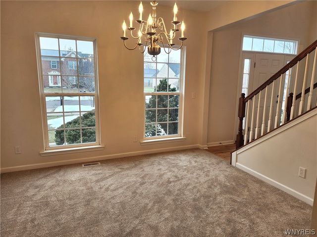 5871 Pinehurst Court, Hamburg, NY 14085