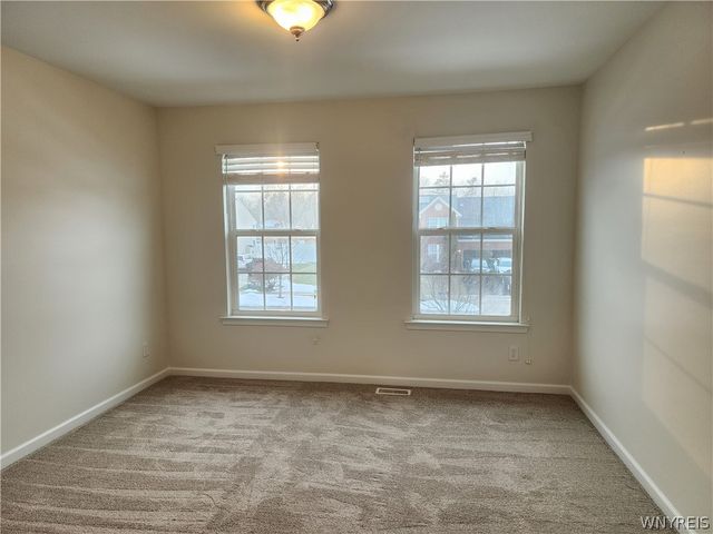 5871 Pinehurst Court, Hamburg, NY 14085