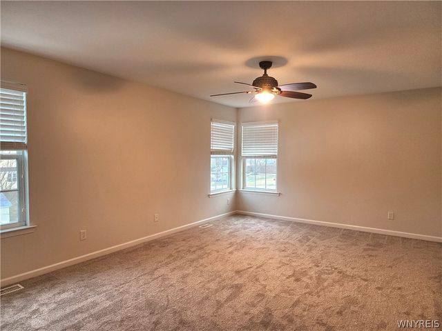 5871 Pinehurst Court, Hamburg, NY 14085