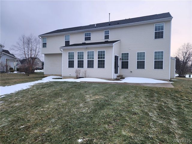5871 Pinehurst Court, Hamburg, NY 14085