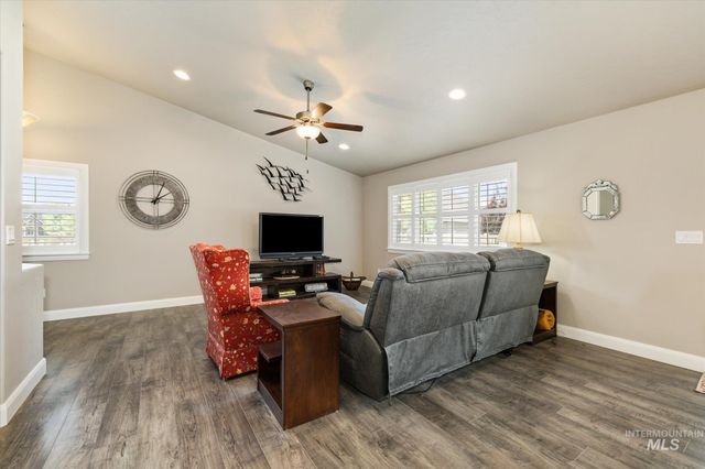 17426 N Flagstaff Way, Nampa, ID 83687