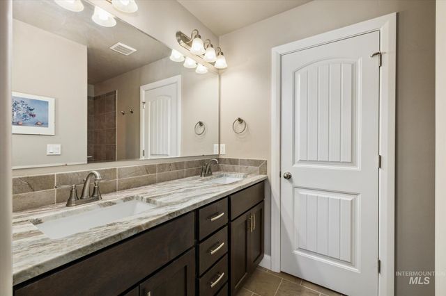 17426 N Flagstaff Way, Nampa, ID 83687