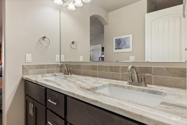 17426 N Flagstaff Way, Nampa, ID 83687
