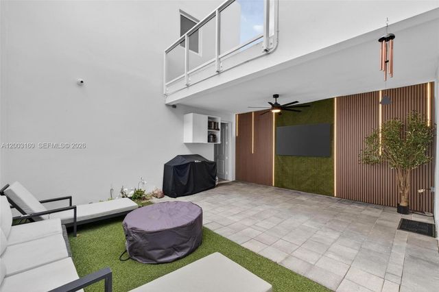 10363 NW 63rd Ter, Doral, FL 33178