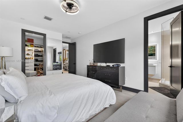 10363 NW 63rd Ter, Doral, FL 33178