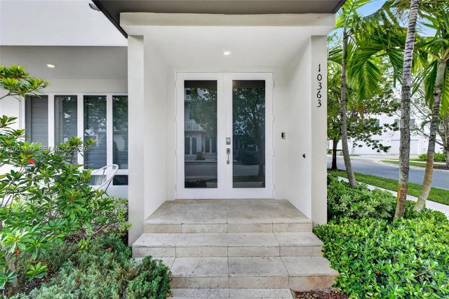 10363 NW 63rd Ter, Doral, FL 33178