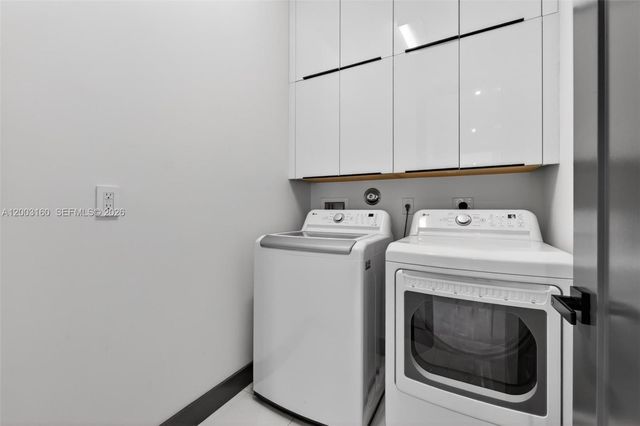 10363 NW 63rd Ter, Doral, FL 33178