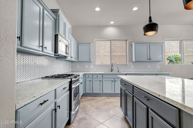 40949 N MAIDSTONE Way, Anthem, AZ 85086