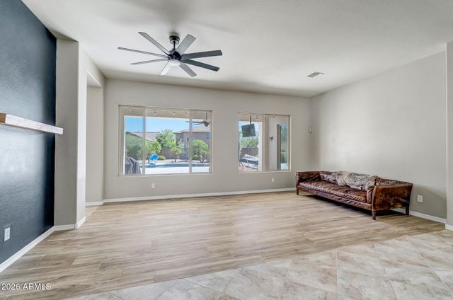 40949 N MAIDSTONE Way, Anthem, AZ 85086