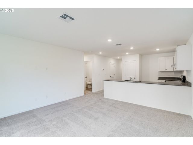 2034 HENDERSON Way, Longview, WA 98632