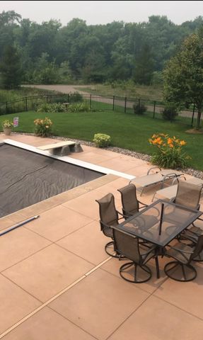 359 Riverside Circle, Anoka, MN 55303