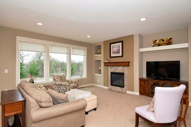 359 Riverside Circle, Anoka, MN 55303