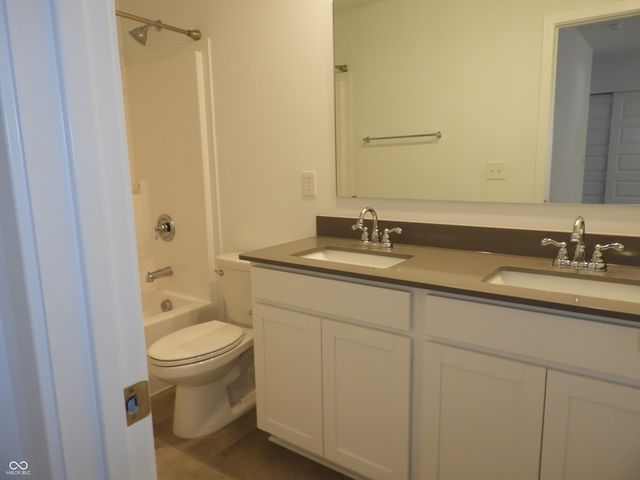 4376 Hovenweep Way, Indianapolis, IN 46235