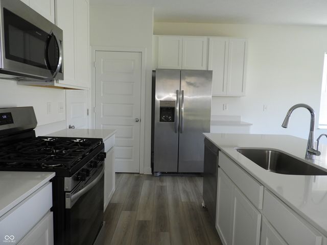 4376 Hovenweep Way, Indianapolis, IN 46235