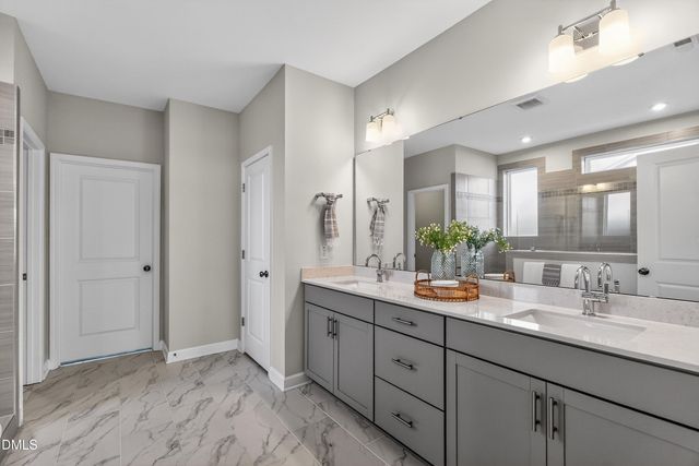 102 Serendipity Drive, Fuquay Varina, NC 27526