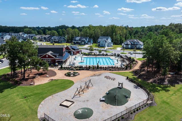 102 Serendipity Drive, Fuquay Varina, NC 27526