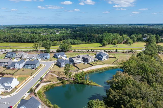 102 Serendipity Drive, Fuquay Varina, NC 27526