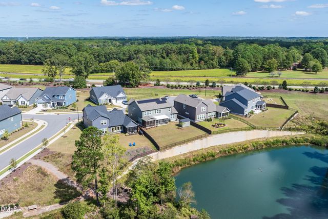 102 Serendipity Drive, Fuquay Varina, NC 27526