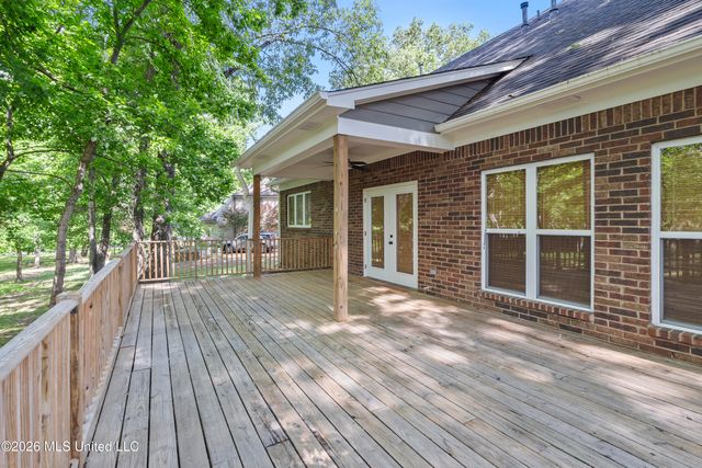 707 Bending Oak Cove, Hernando, MS 38632