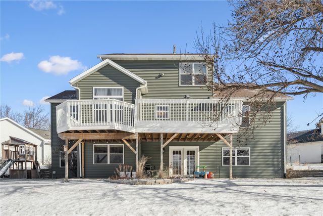 1319 Ashford Court NE, Cedar Rapids, IA 52402