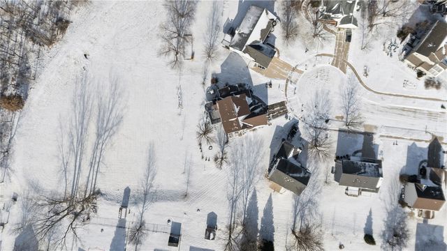 1319 Ashford Court NE, Cedar Rapids, IA 52402