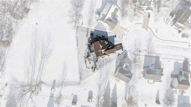 1319 Ashford Court NE, Cedar Rapids, IA 52402