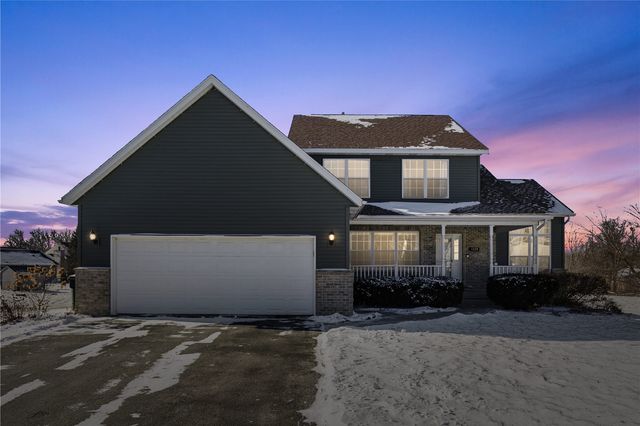 1319 Ashford Court NE, Cedar Rapids, IA 52402