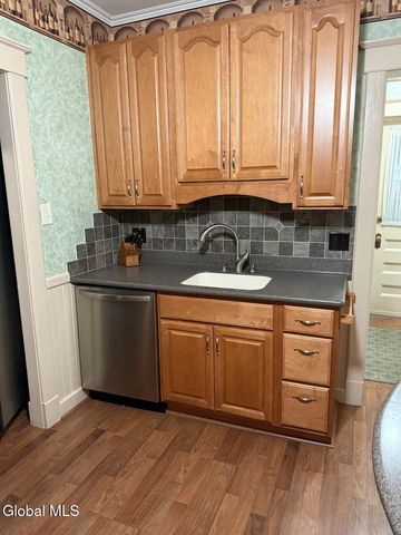 202 Market Street, Amsterdam, NY 12010