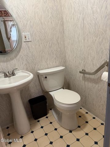 202 Market Street, Amsterdam, NY 12010