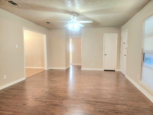 7721 Bigwood Street, Houston, TX 77016