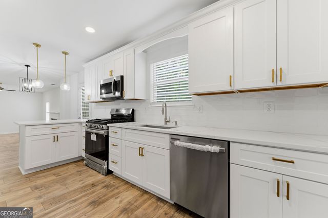 691 Deshon Creek Drive, Lithonia, GA 30058