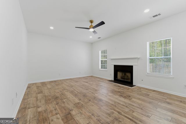 691 Deshon Creek Drive, Lithonia, GA 30058