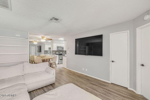 25 N COTTONWOOD Street 47, Chandler, AZ 85225