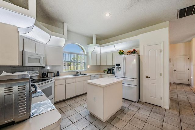 13566 RUDI LOOP, Spring Hill, FL 34609