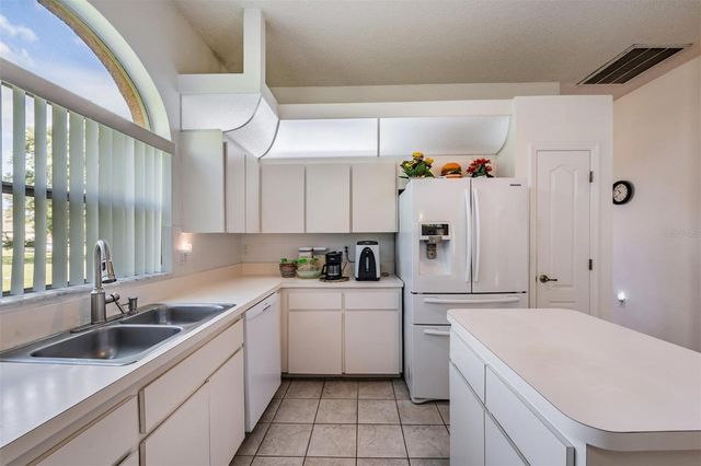 13566 RUDI LOOP, Spring Hill, FL 34609