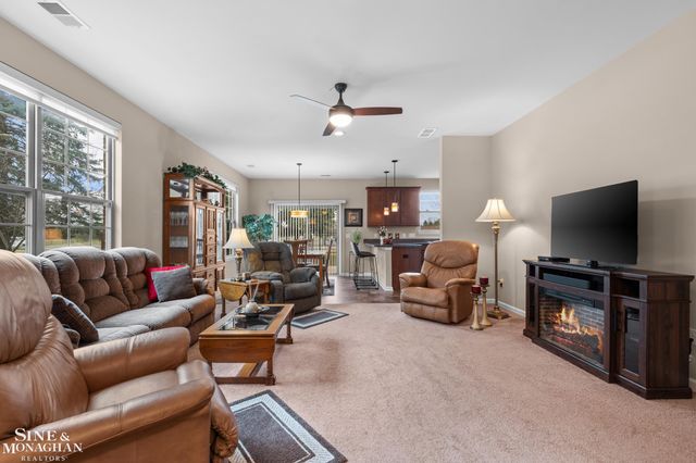 49111 Charnwood Drive, Macomb, MI 48042